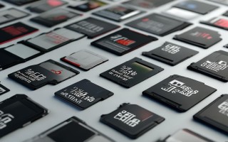 数码相机常用存储卡有哪些类型？它们各自的特点和适用场景是什么？