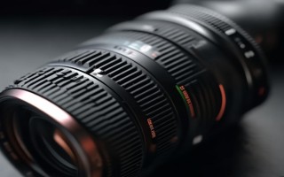 Sony G镜头与蔡司镜头，选哪个更值得入手？