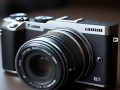 rx100m5和佳能卡片机选哪个好？