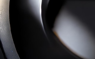 相机镜头前面的罩子是什么？有何作用？